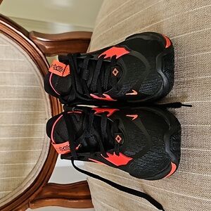 Nike mens kyrie 5 low basketball